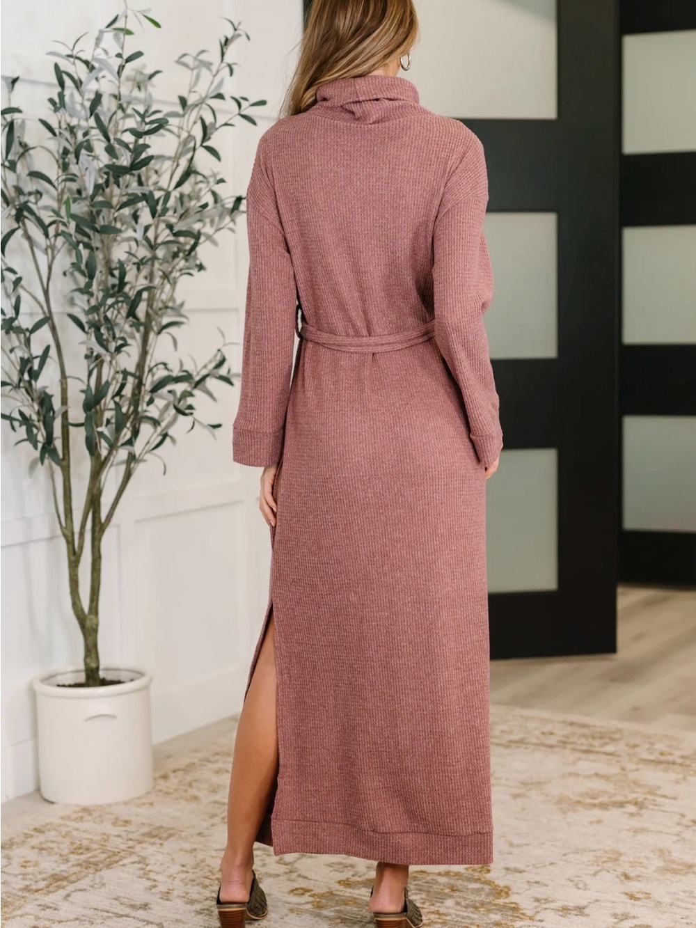 Dear Scarlett Cowl neck waffle Knit Maxi Dress - Berry Sz 2X - Picture 2 of 4